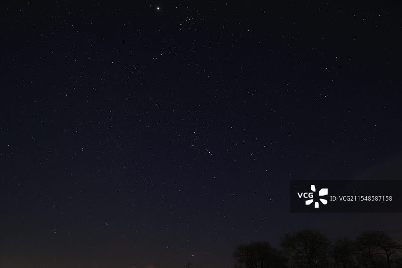 星空疏影图片素材