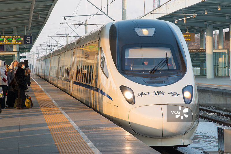 延吉夜景，延大网红墙，春节烟花，延吉站图片素材