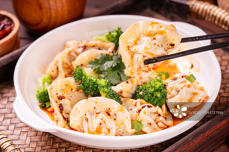 美味好吃的红油饺子图片素材