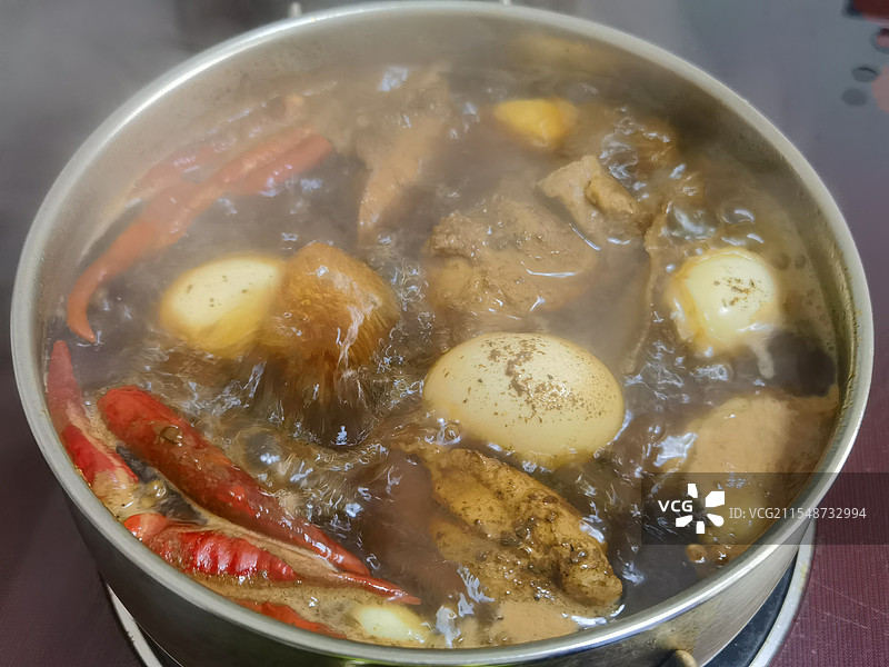 一锅卤煮图片素材