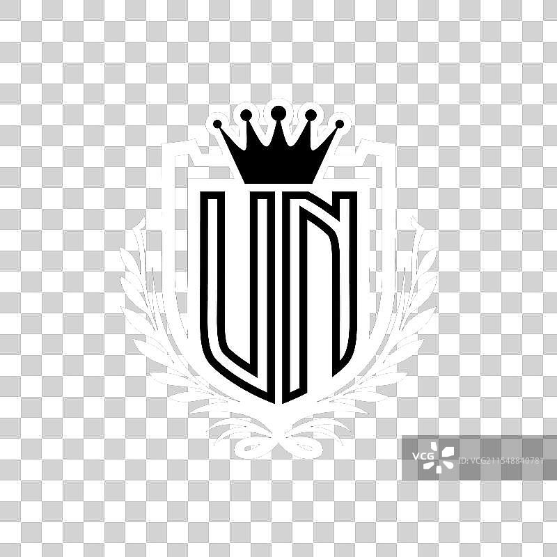 联合国字母标志，带有王冠的纹章形状盾牌图片素材