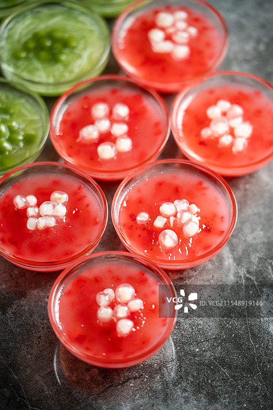 广东特色传统小吃钵仔糕图片素材