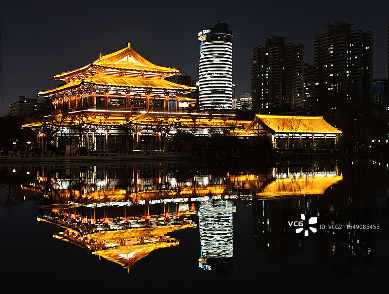 宫殿与大厦·夜晚图片素材