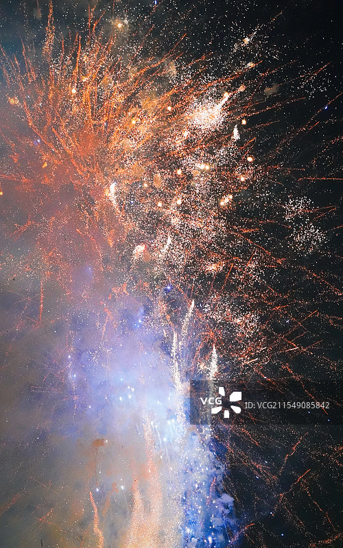 揭阳春节夜晚的焰火图片素材