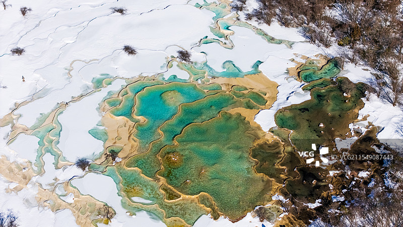 黄龙五彩池图片素材