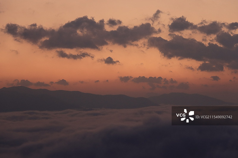 哀劳山日出云海图片素材