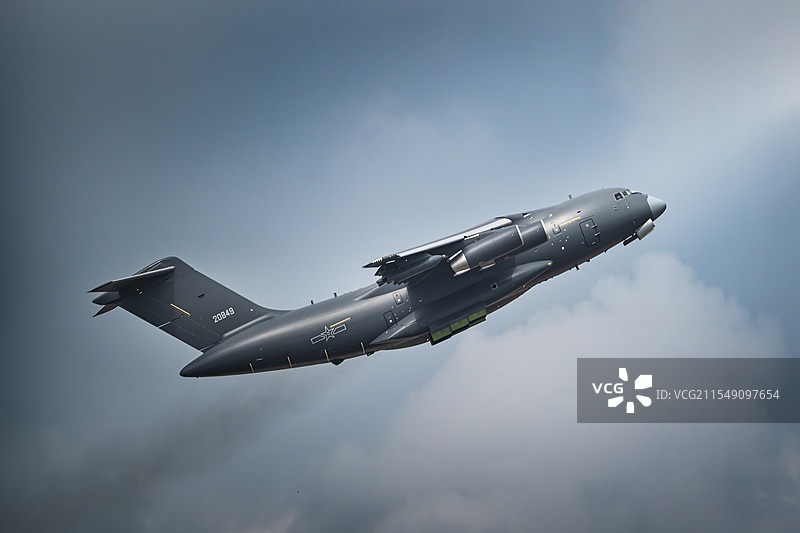 珠海航展-运20起飞爬升图片素材