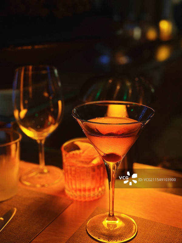 一杯鸡尾酒图片素材