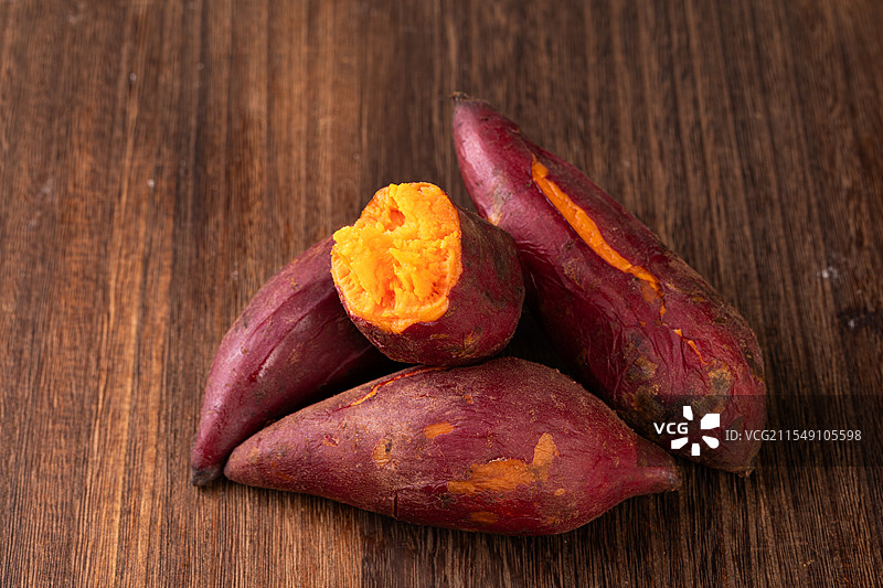 煮熟的红薯图片素材