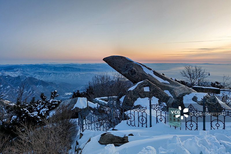 冬天泰山雪景，泰山日出，泰山日落（玉皇顶）图片素材