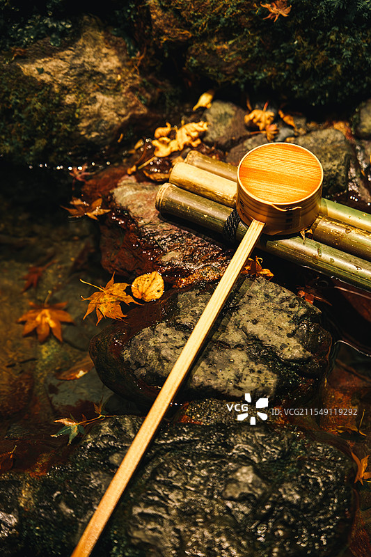 日本寺庙洗手处图片素材