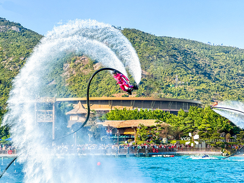 珠海长隆水上飞人表演图片素材
