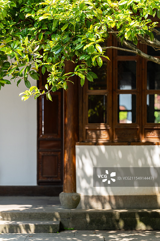 杭州西湖郭庄春天绿色园林图片素材