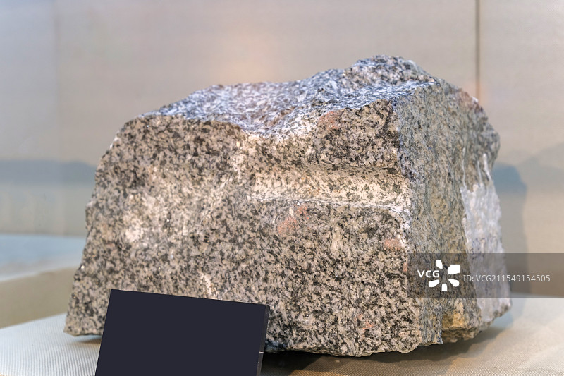花岗闪长岩 泰安市岱岳产 山东地质博物馆图片素材