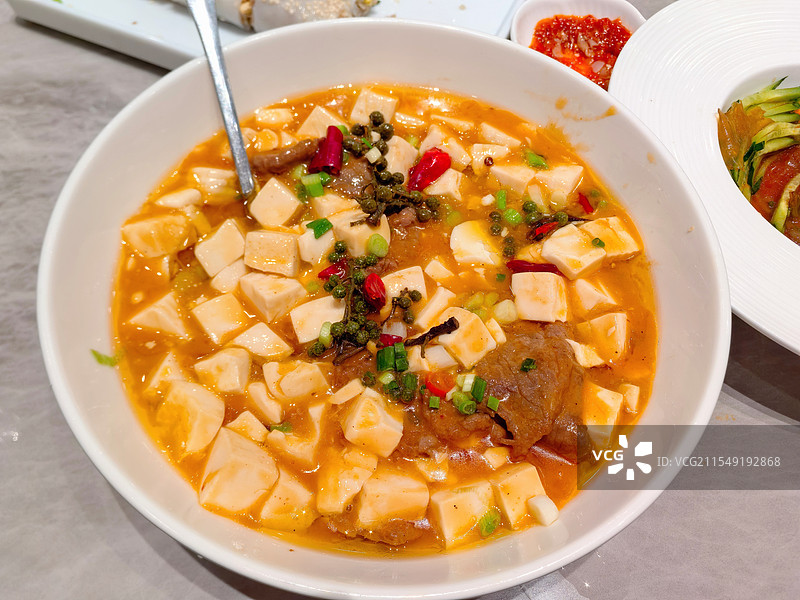 花椒豆腐牛肉（麻婆豆腐）图片素材