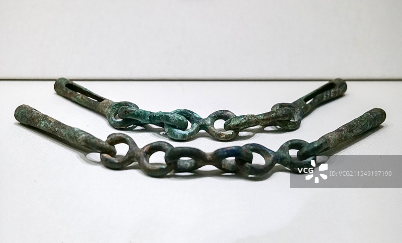 铜马衔 商 山东博物馆“此刻华夏-殷商甲骨文展”图片素材