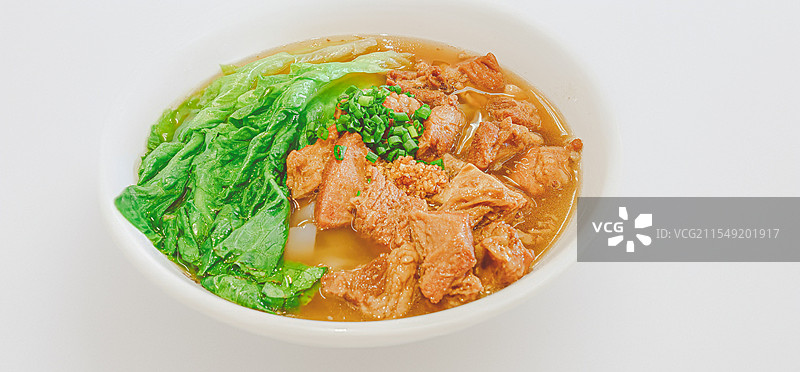 粤式牛腩汤河粉图片素材