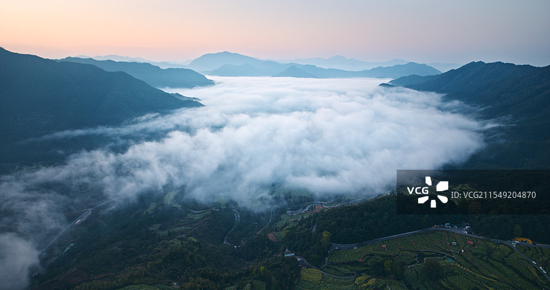 航拍新农村田园风光图片素材