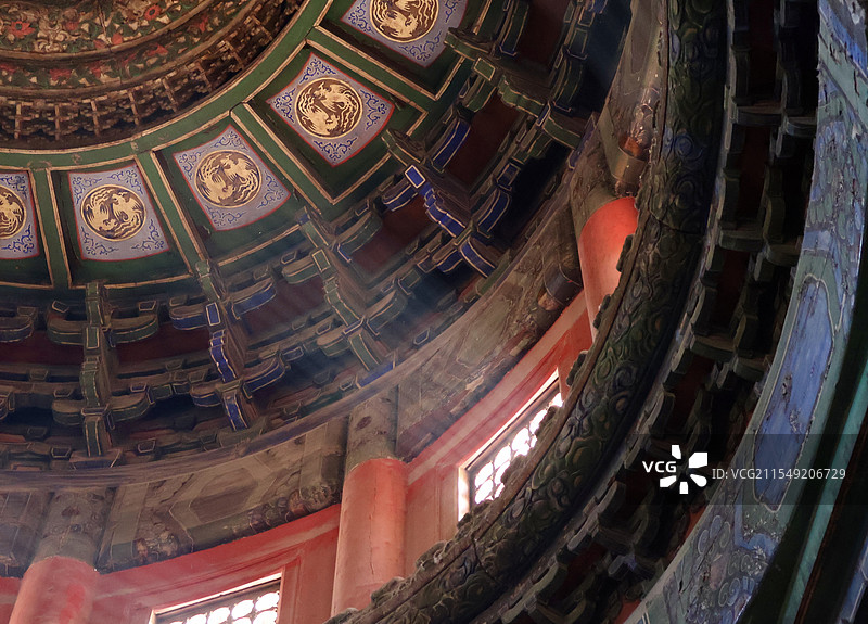 光影下的故宫后花园图片素材