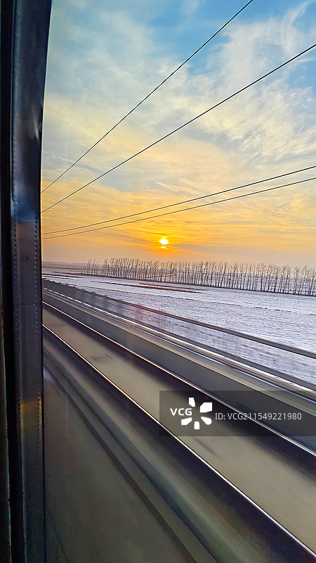 回家的路 高铁图片素材