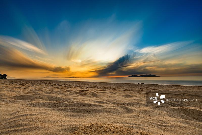 海天一色的宁静黄昏图片素材