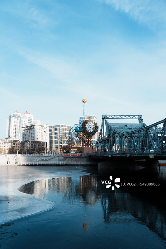 天津世纪钟图片素材