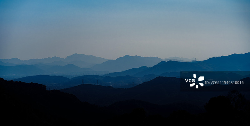 水墨山峦图片素材