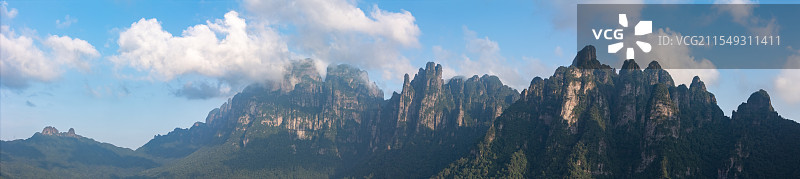 广西金秀圣堂山航拍图片素材