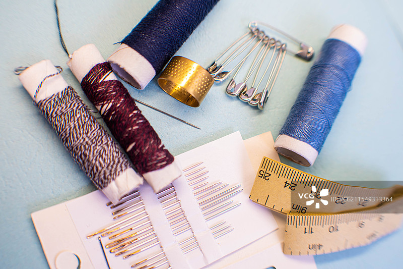 四川绵阳针线、家用针线、优质针线、缝补、缝补线、涤纶彩色线图片素材