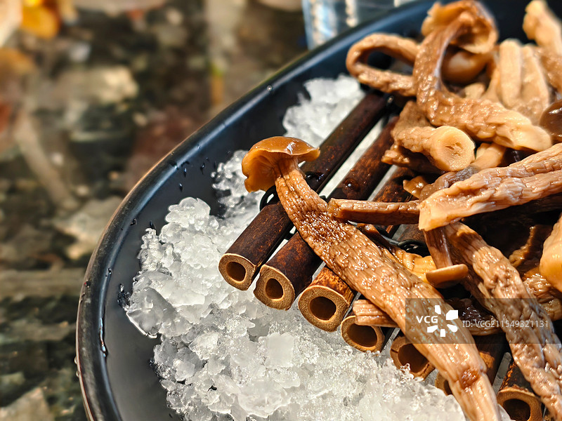 新鲜的火锅菌菇图片素材