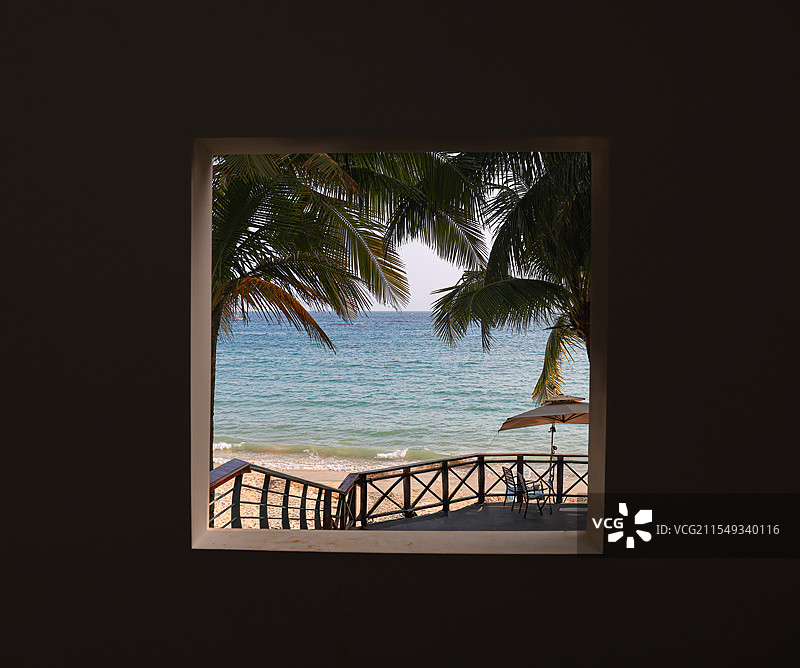 三亚太阳湾海边图片素材