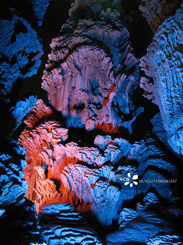 广西河池市凤山县鸳鸯洞景区图片素材