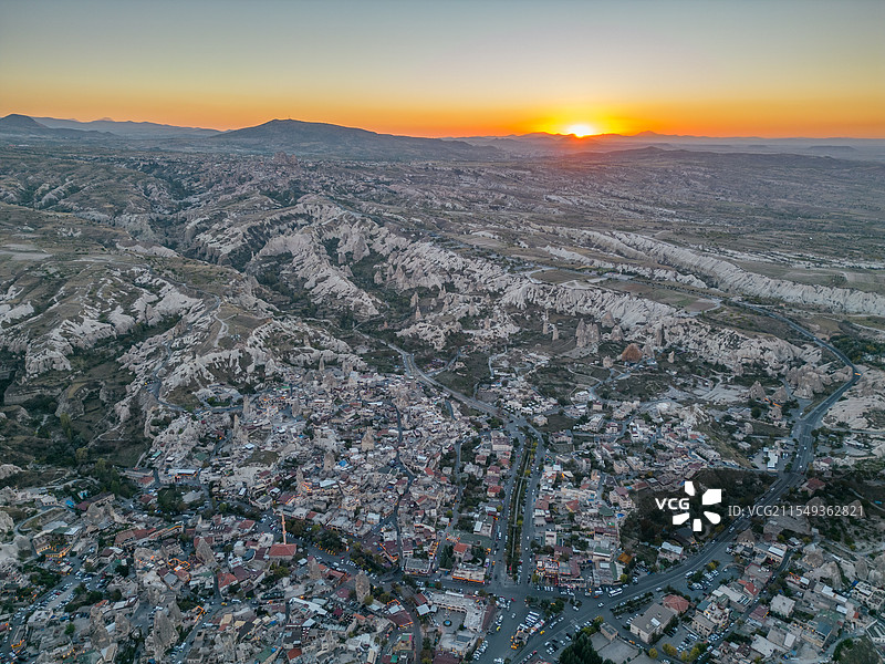 格雷梅小镇的日落图片素材