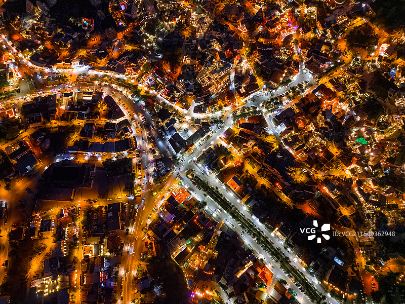 格雷梅小镇的夜晚图片素材