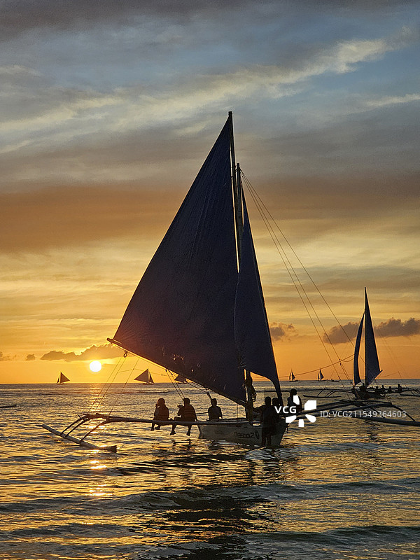 长滩岛风帆日落图片素材