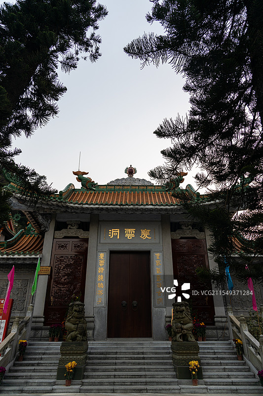 南海湾森林生态园的庆云洞图片素材