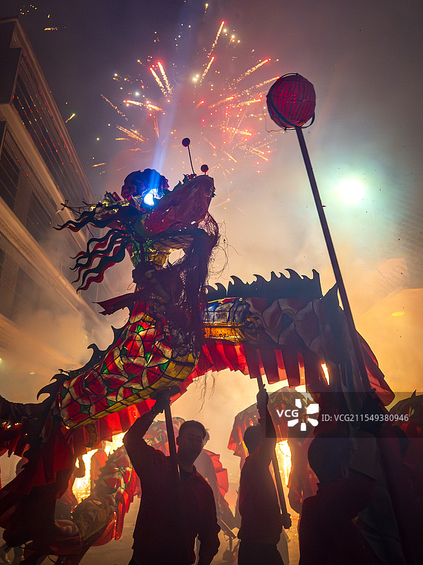 烟花火龙图片素材