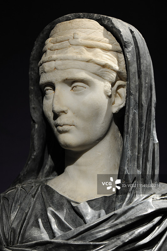 尼禄皇后大福斯蒂娜雕像图片素材