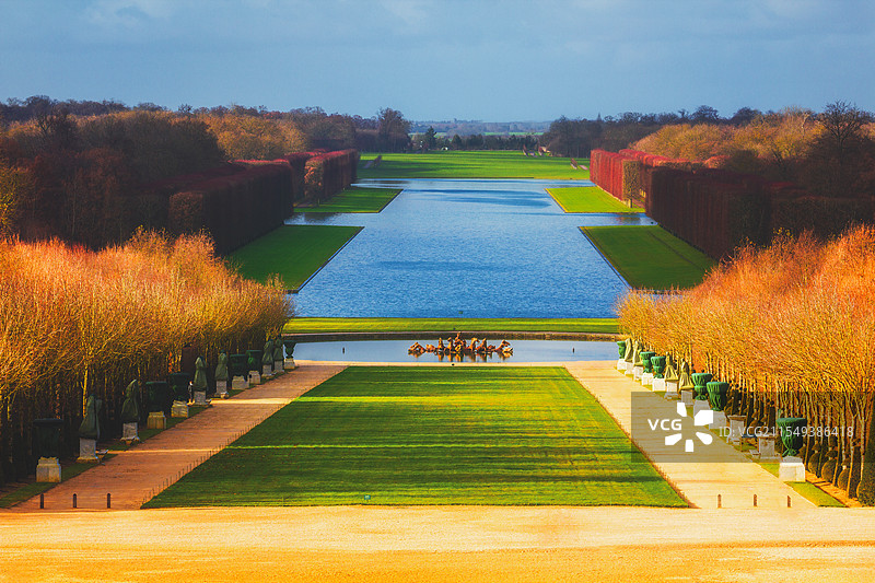 法国巴黎凡尔赛公园的秋色图片素材