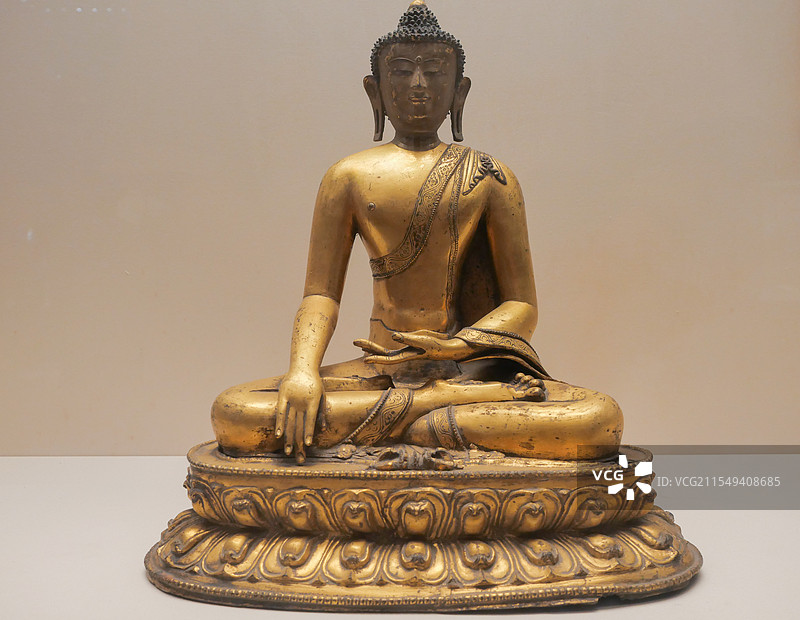 故宫鎏金铜阿閦佛坐像图片素材