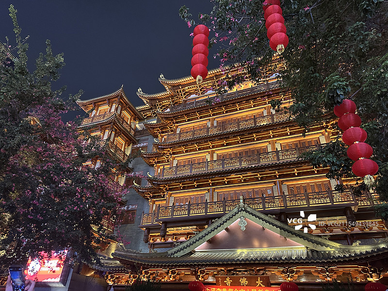 广州大佛寺夜景图片素材