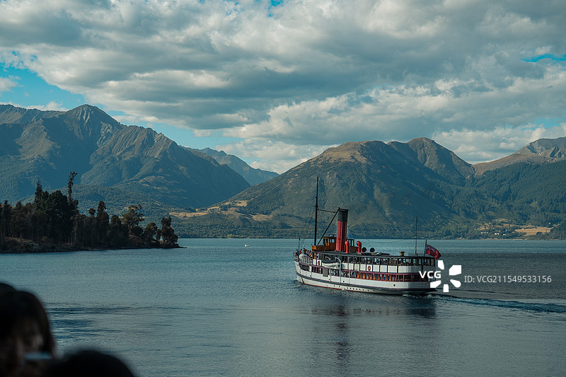 皇后镇的蒸汽船图片素材