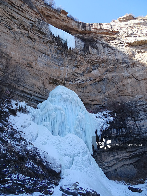浑然天成/河北保定阜平县天生桥的冰瀑图片素材