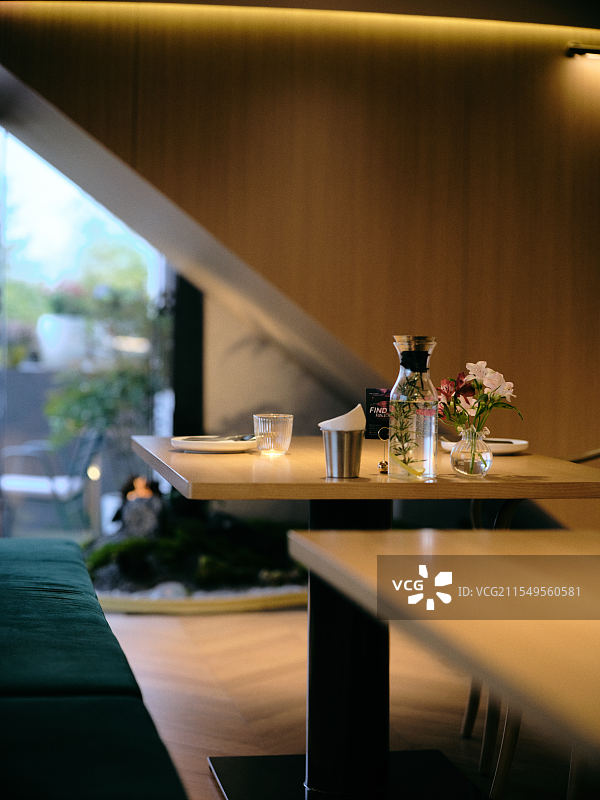 西湖边小资咖啡店图片素材