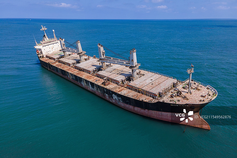 山东威海荣城布鲁威斯号搁浅轮船图片素材