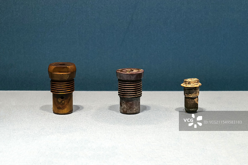 引信 2018年山东威海“定远”舰遗址出水 山东博物馆“铭记历史-甲午海战暨甲午沉舰水下考古展”图片素材