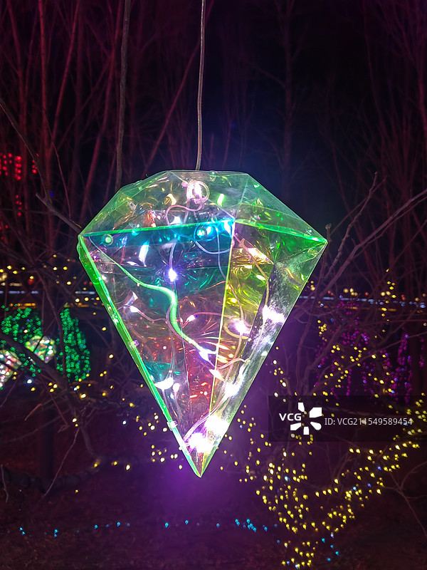 灯会中的“水晶”灯，闪闪发光图片素材
