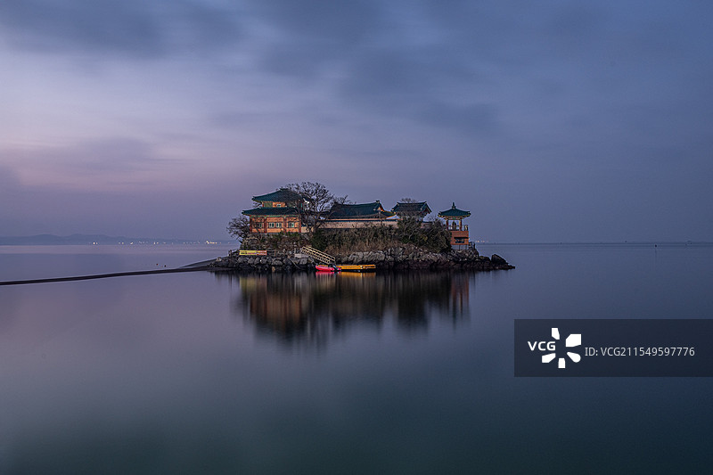 韩国瑞山看月庵黎明图片素材