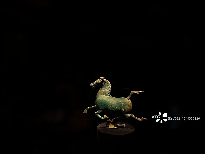 马踏飞燕图片素材