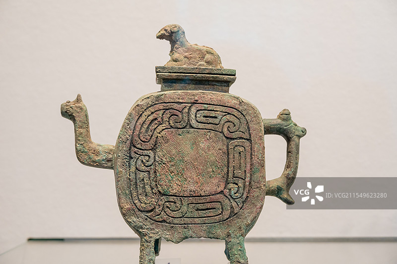 太原晋商博物馆  春秋时期   重环纹铜盉图片素材